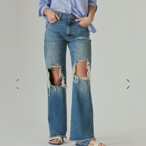 Lucky Brand Wide Leg Jeans Pants High Rise Size 6/28 Ripped Sold Out HOT